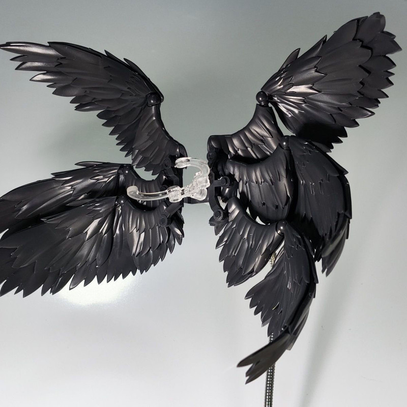 White And Black Six Feathered  - Action Figure Stand ulasan dan harga